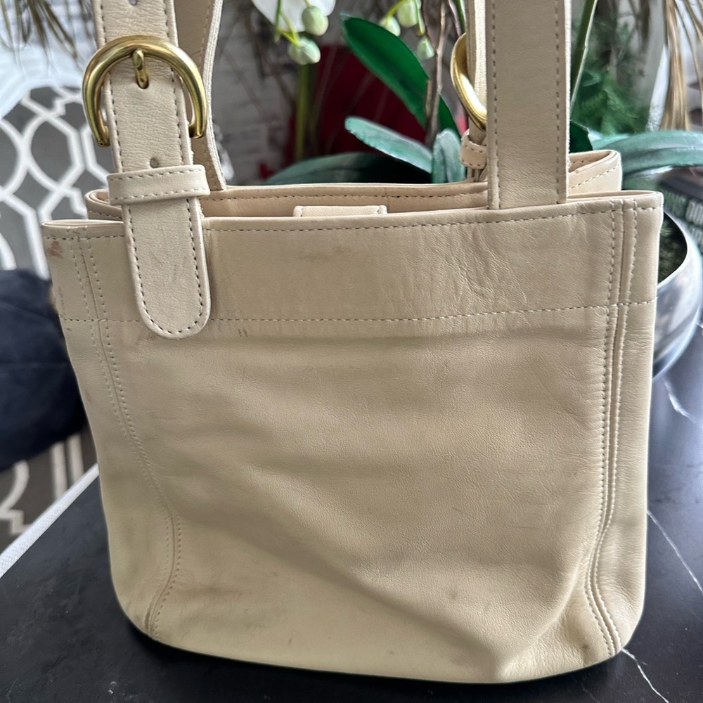 Vintage Coach Green light tan Soho Lightweight Buckle Bag #4157